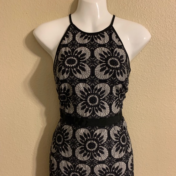 NWT Banana Republic black lace midi dress 4 - Picture 5 of 8